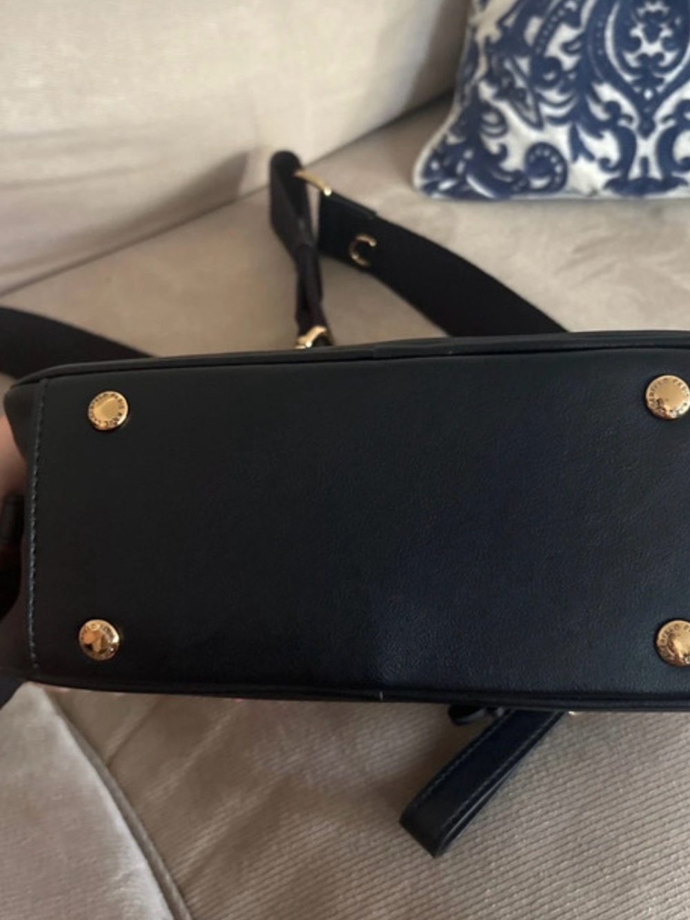 Karl Lagerfeld Black Crossbody Bag with Gold Chain - Picture 7 of 9